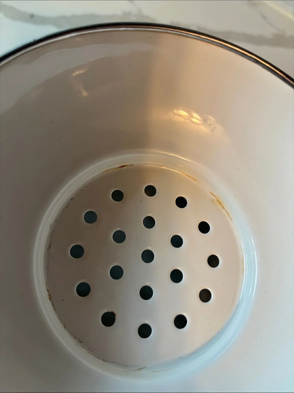 White Enamel Footed Colander with Silver Trim - Classic Kitchen Strainer